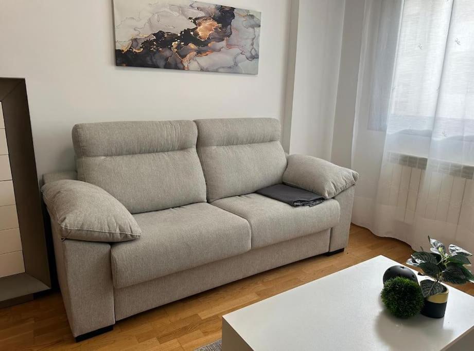 Studio 14 + Garaje Incluido. Nuevo, Elegante, Acogedor. Haro Esterno foto