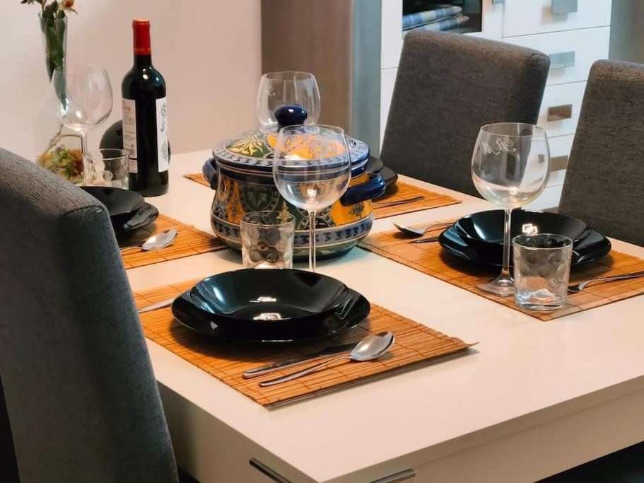 Studio 14 + Garaje Incluido. Nuevo, Elegante, Acogedor. Haro Esterno foto